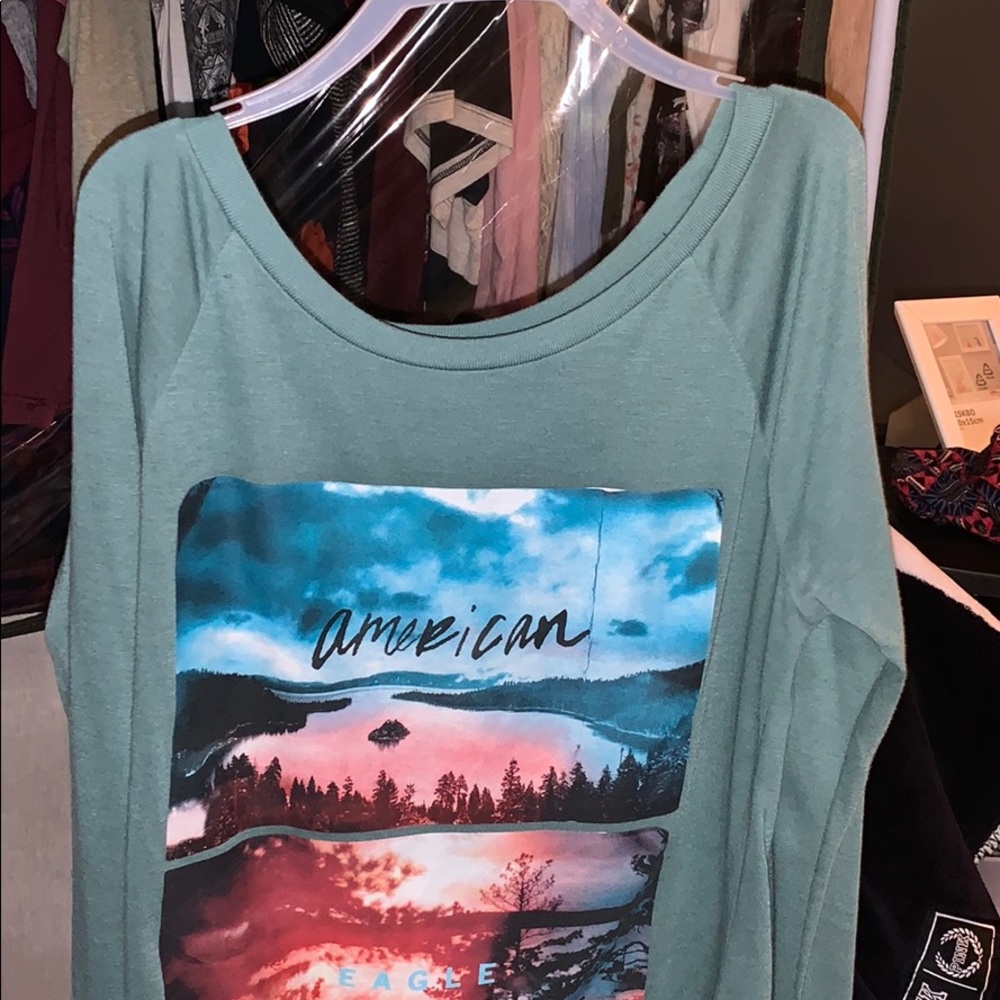 American Eagle long sleeve top